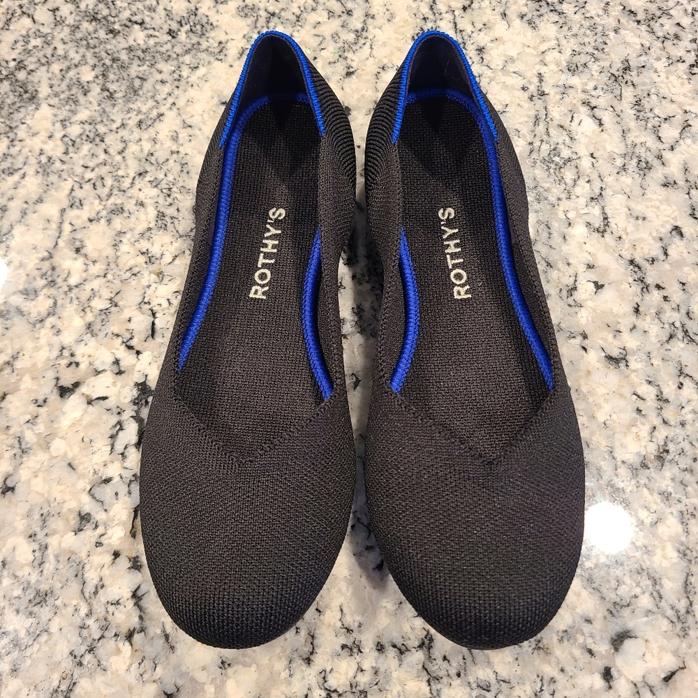 NEW! Rothy's size 8 Black Flats